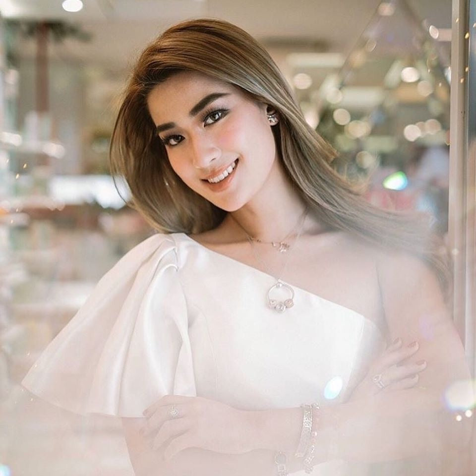 Janeena Anastasia Set